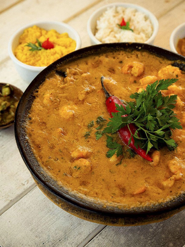 Moqueca de peixe e camarão no Mahi Mahi Salvador